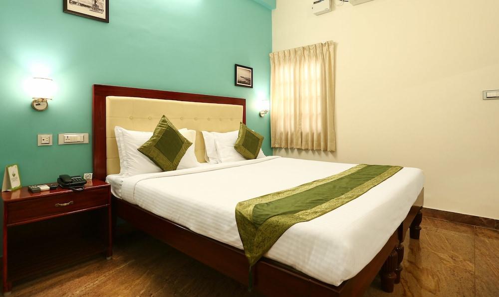 Treebo Grace Inn, 3 Min Walk From Promenade Beach Pondicherry Ngoại thất bức ảnh